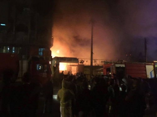 حريق كبير في الكرادة
