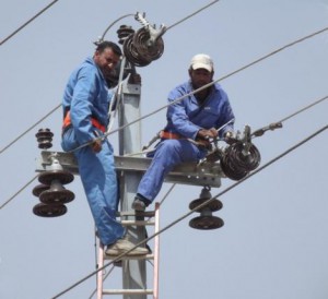 المالية النيابية: تثبيت عقود موظفي الكهرباء 
