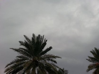 طقس غائم وأمطار متفرقة في اليومين المقبلين
