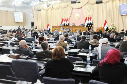 مصدر نيابي يتوقع عدم إقرار الموازنة قريباً 
